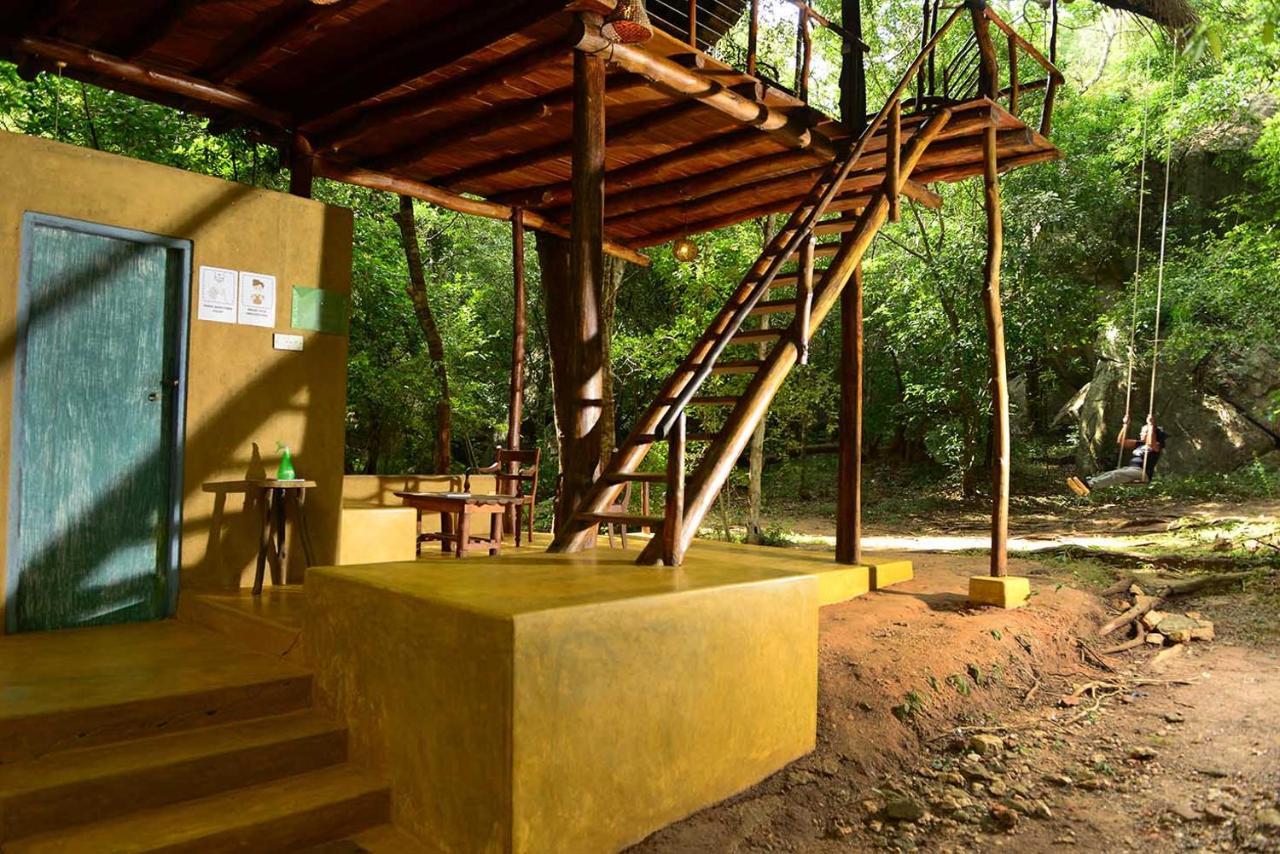 Back of Beyond - Pidurangala Villa Sigiriya Bagian luar foto