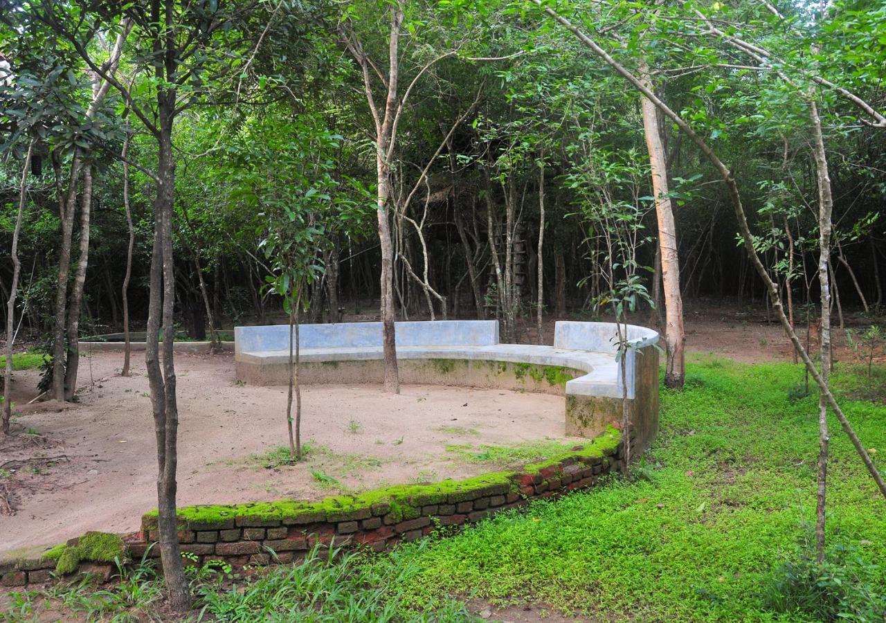 Back of Beyond - Pidurangala Villa Sigiriya Bagian luar foto